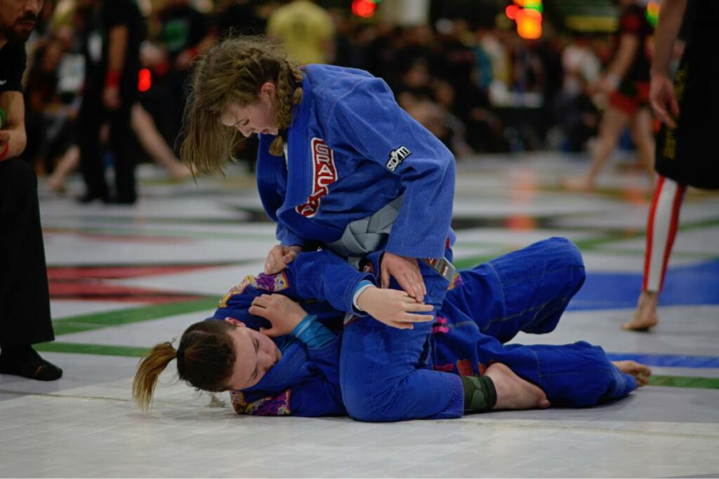 two blue belt women grappling in BJJ tournament - how long to bjj blue belt